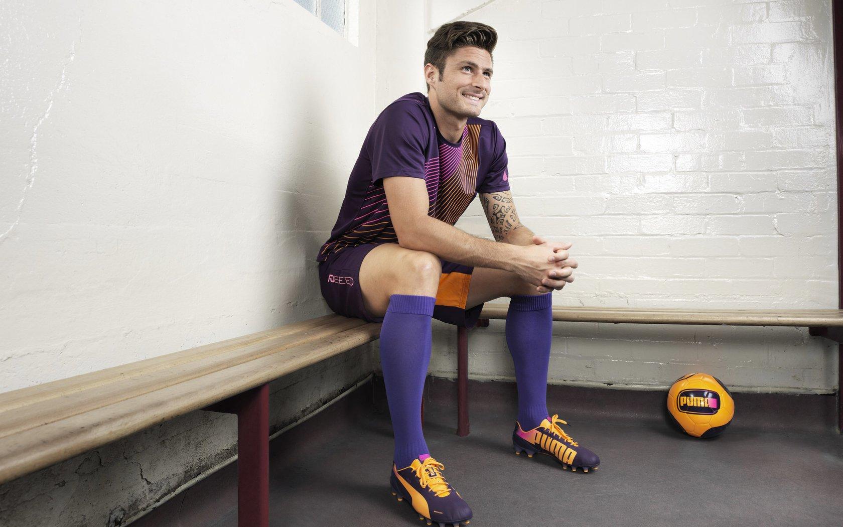 UFC 300重磅对决敲定 轻量级冠军战引爆全球格斗热潮