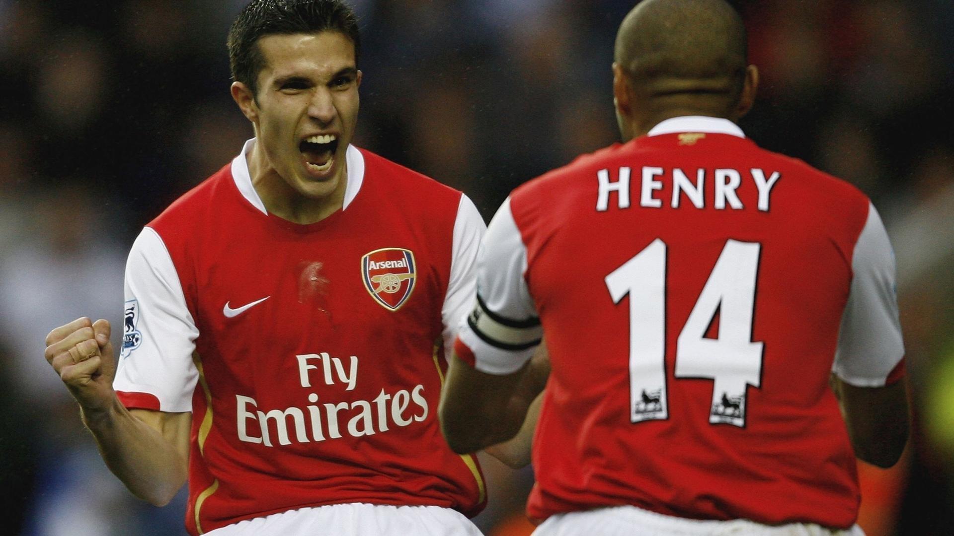 英超焦点战，曼城3-1逆转曼联，哈兰德梅开二度锁定胜局