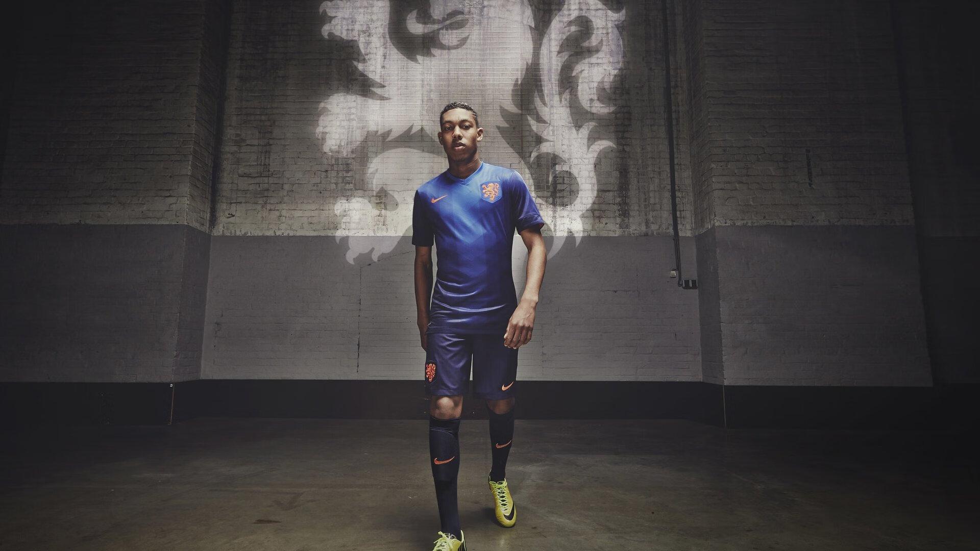 纳达尔强势回归红土赛场,法网前奏展现王者风范