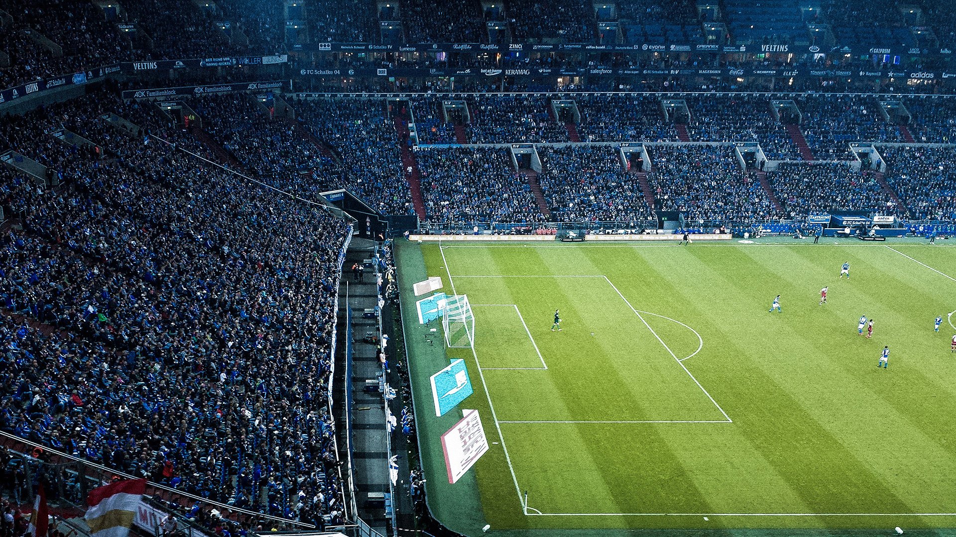 全国街舞大赛巅峰对决 青春风暴席卷城市广场